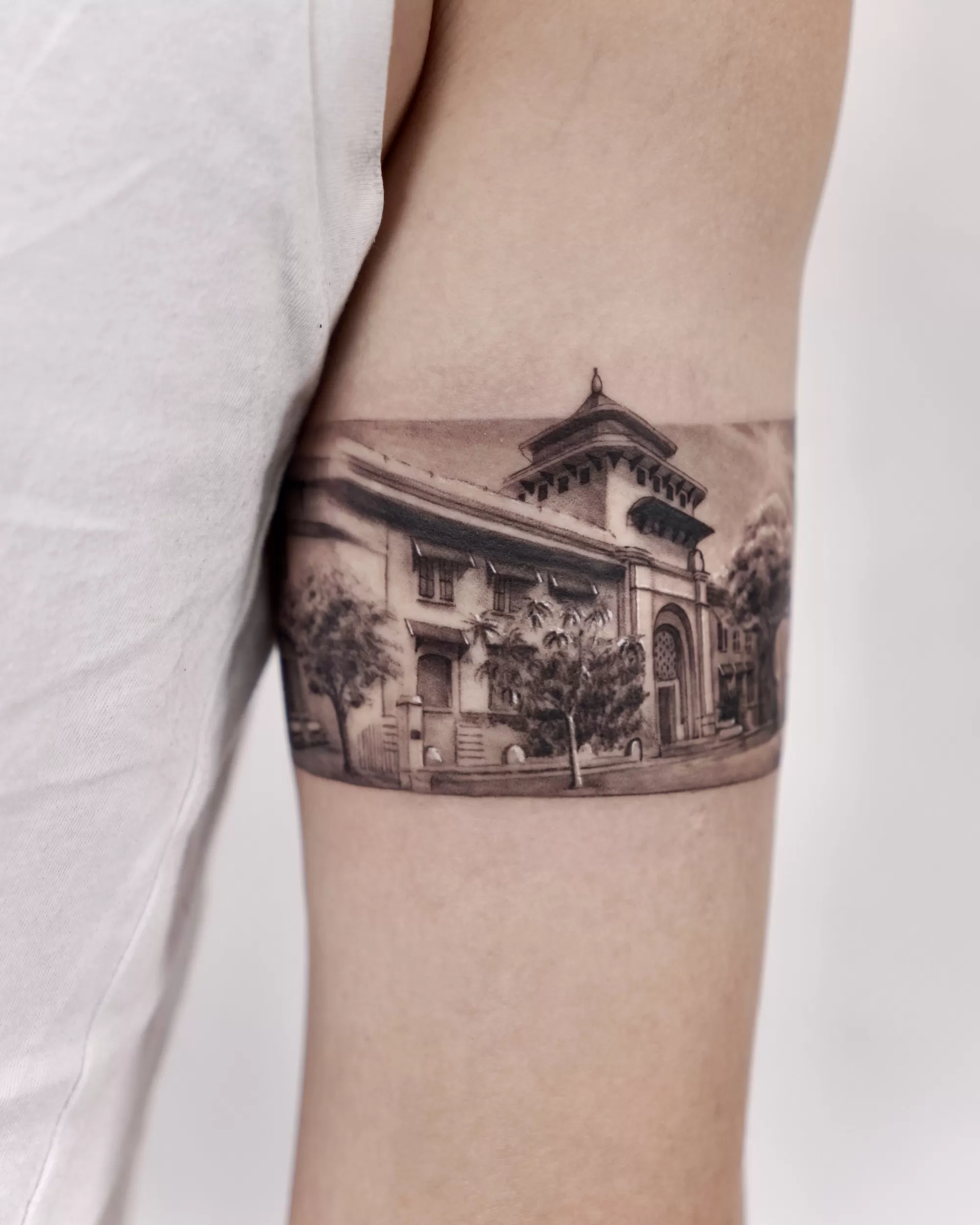 1749480185 Realistic Villa Tattoo 21