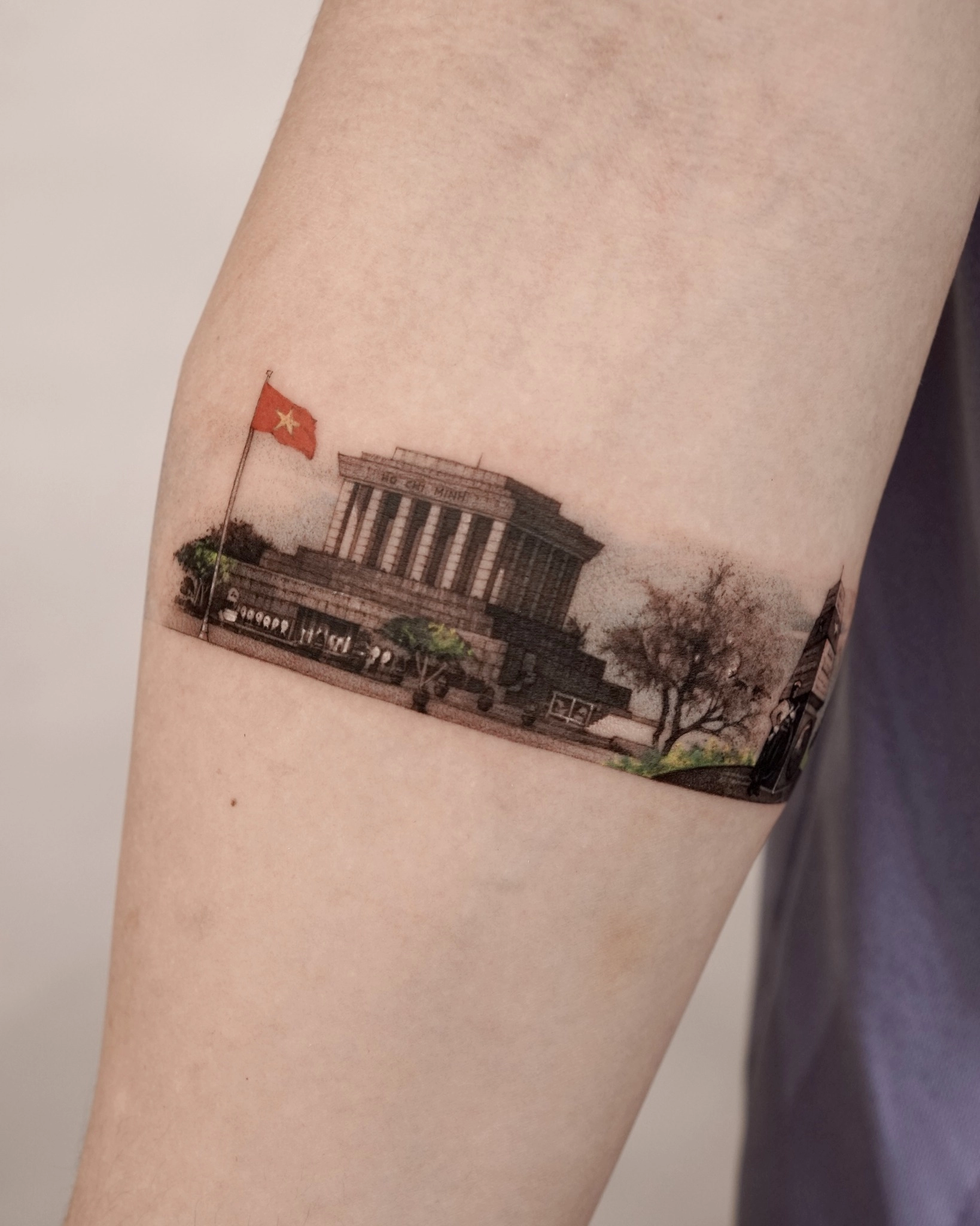 1753578960 3125 Micro Realistic Tattoo Hochiminh Mausoleum Lechan General Lady Catba Hoangsa Truongsa 1jpg