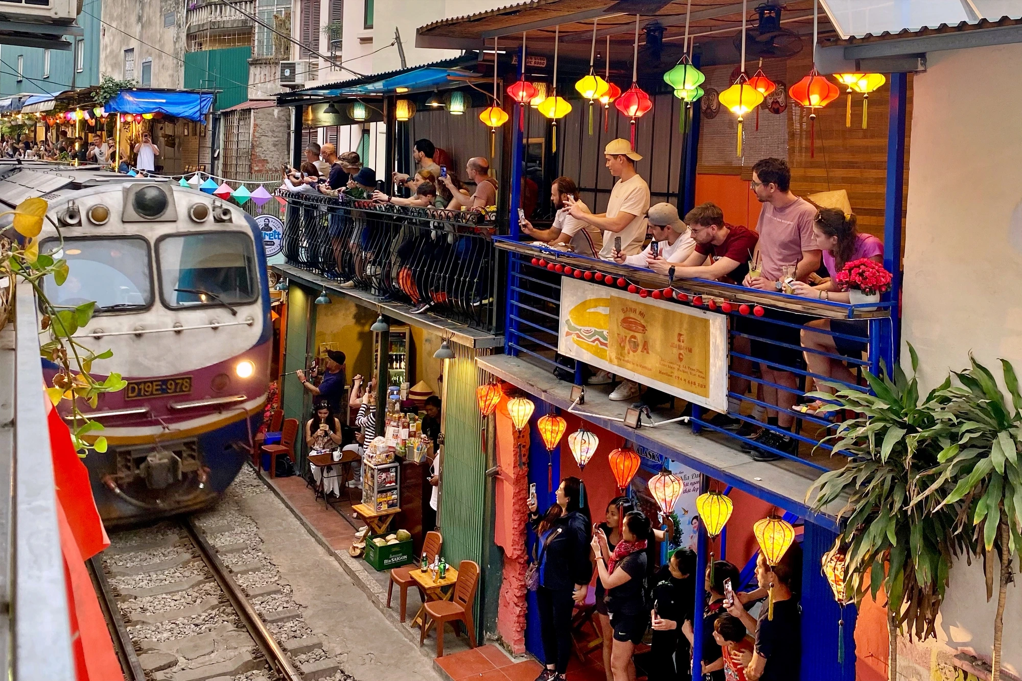 1757372467 Hanoi Train Street 2