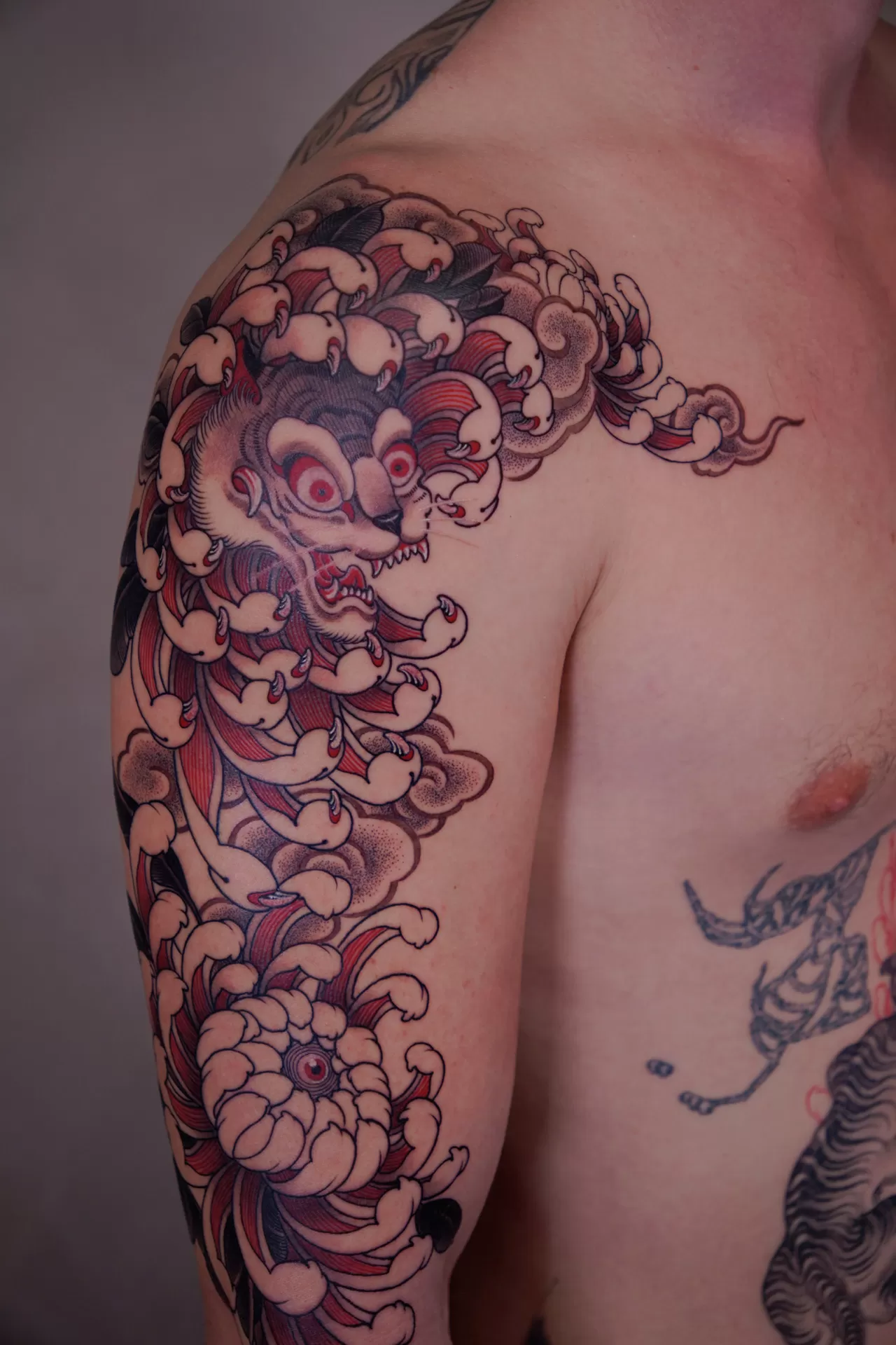 1769073719 Asian Cat Chrysanthemum Black Red Tattoo 1