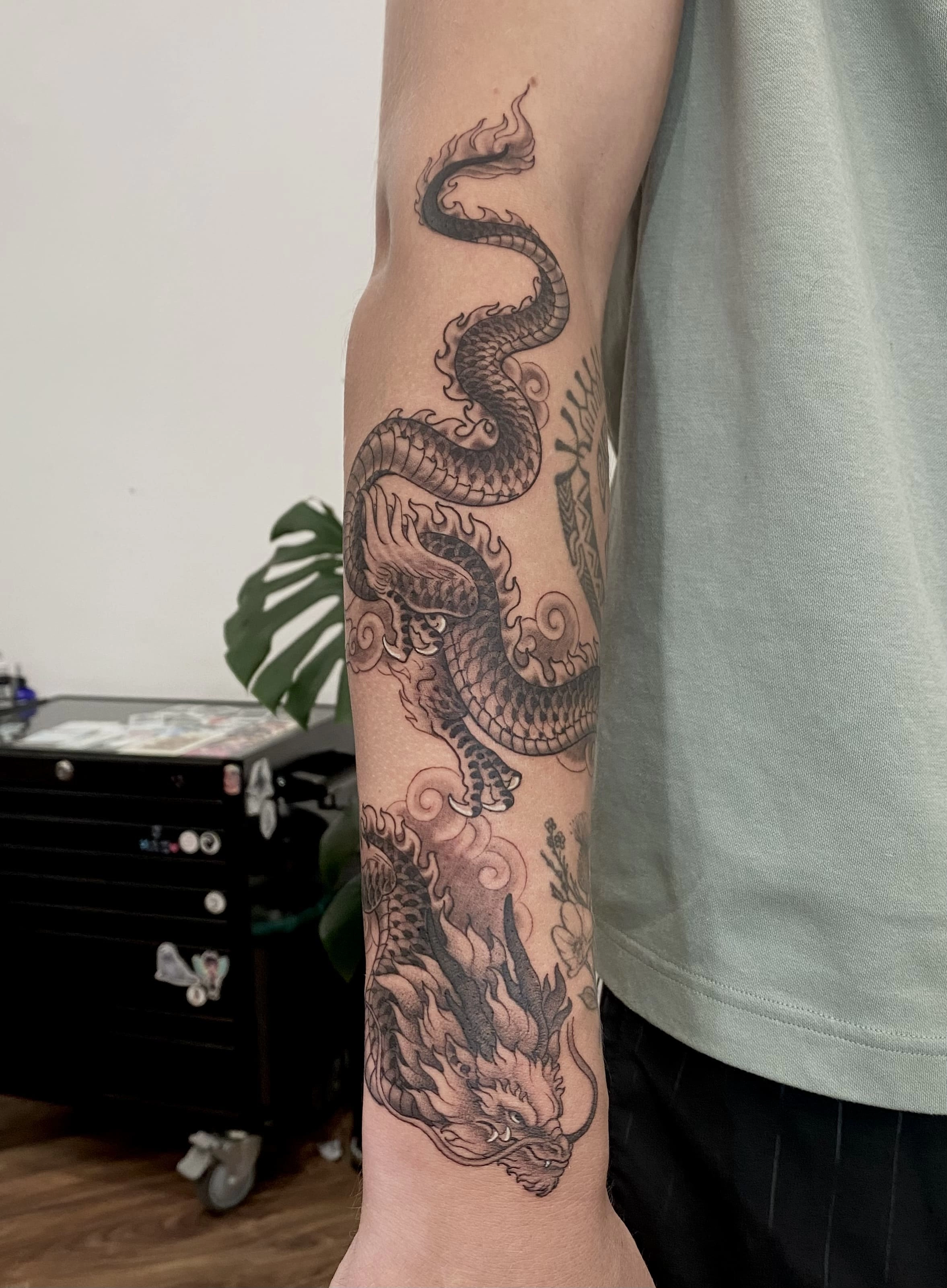 Impressive Abstract Dragon Tattoo Designs for Tattoo Art Lovers